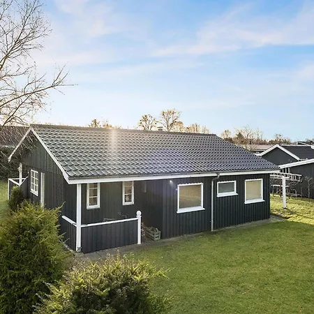 Stunning In With Wifi Holiday home Hadsund